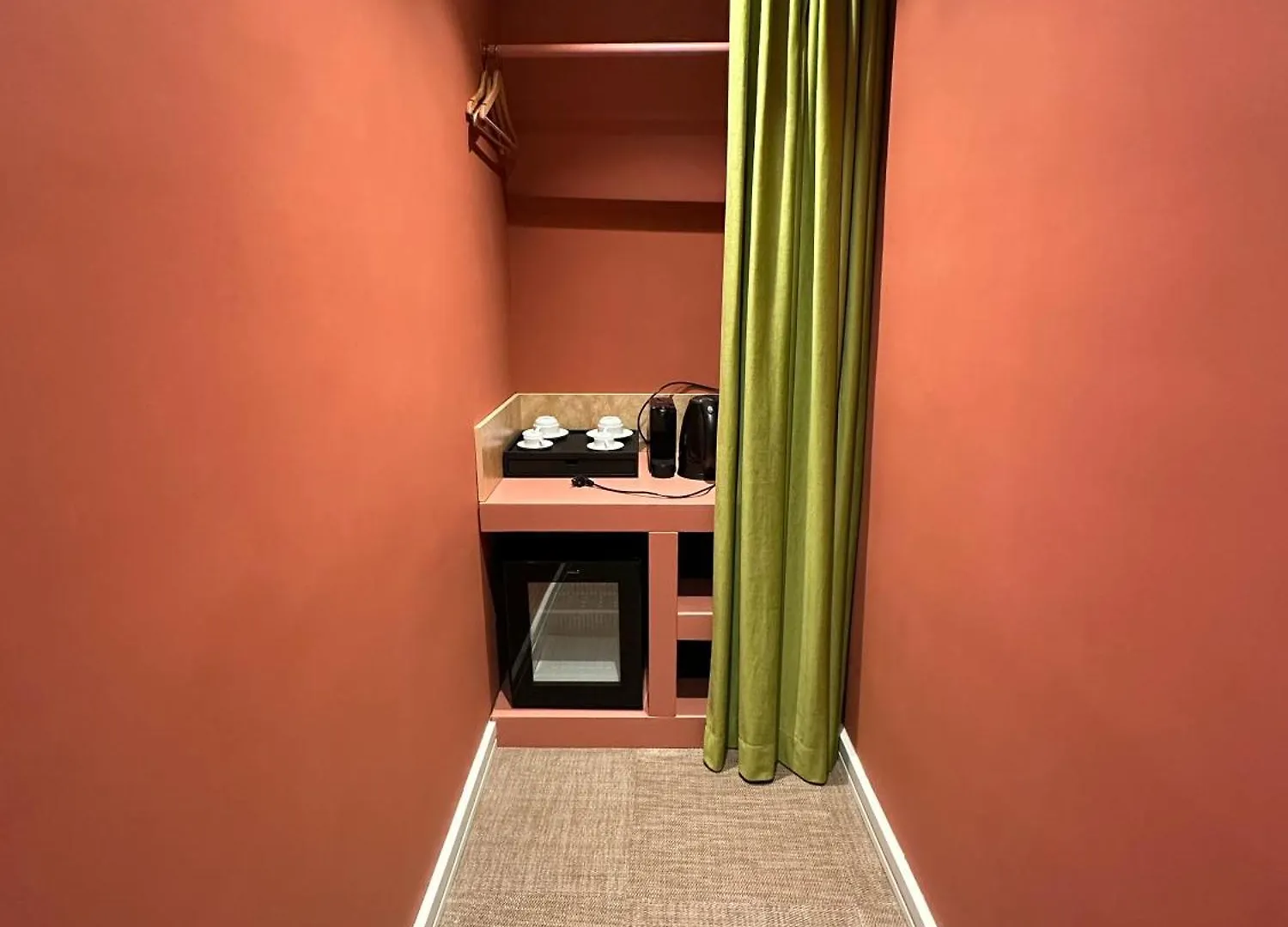 ***  Hotel Cortina Rome Italy